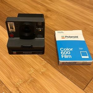 One Step2 Polaroid Camera with film